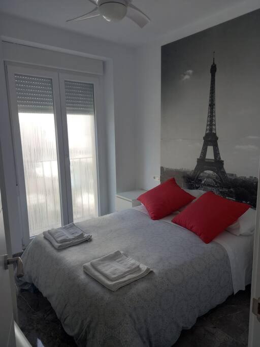 Cerca Del Puerto Y Del Paseo Apartment