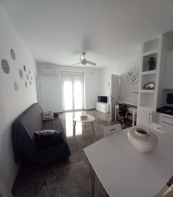 Cerca Del Puerto Y Del Paseo Apartament